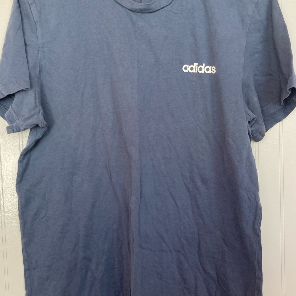 Adidas| blue t-shirt (m)